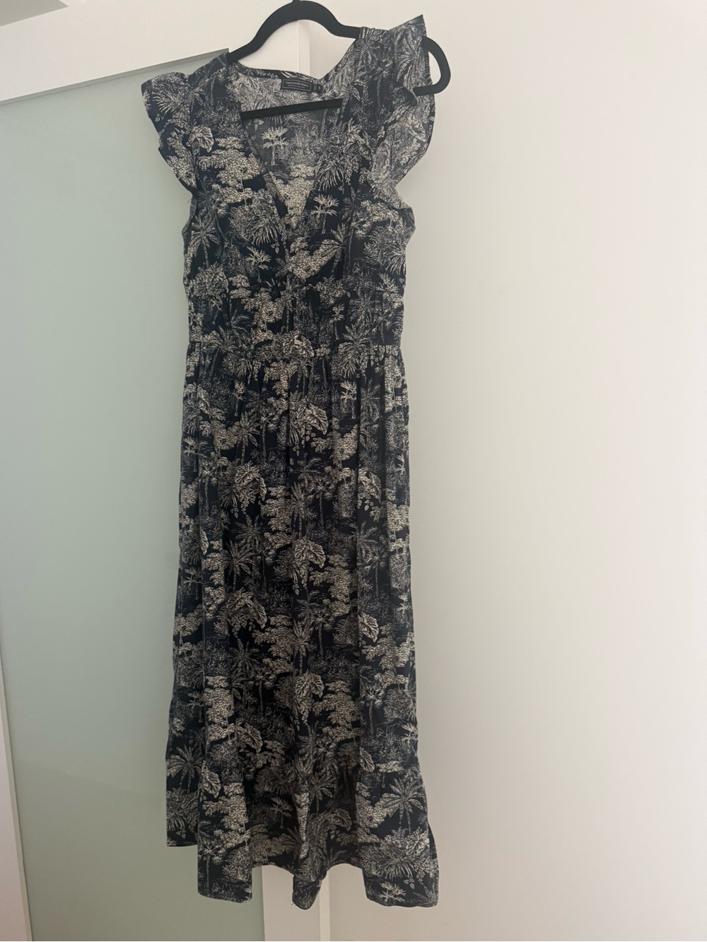 Vineyard Vines Navy Dress with White Palm Print